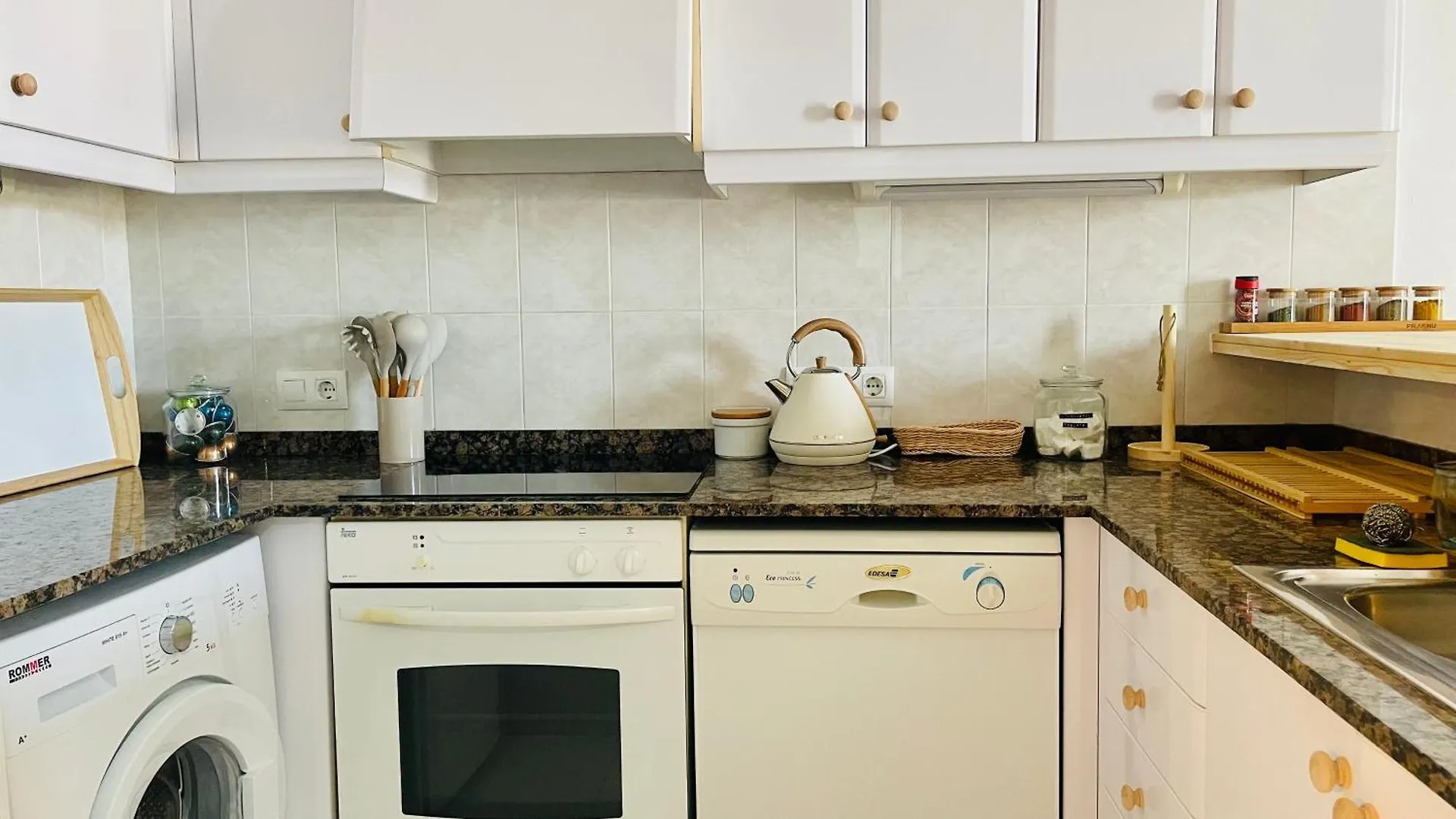 Cosy Apartment With Views And Pool Fornells  Fornells (Menorca)