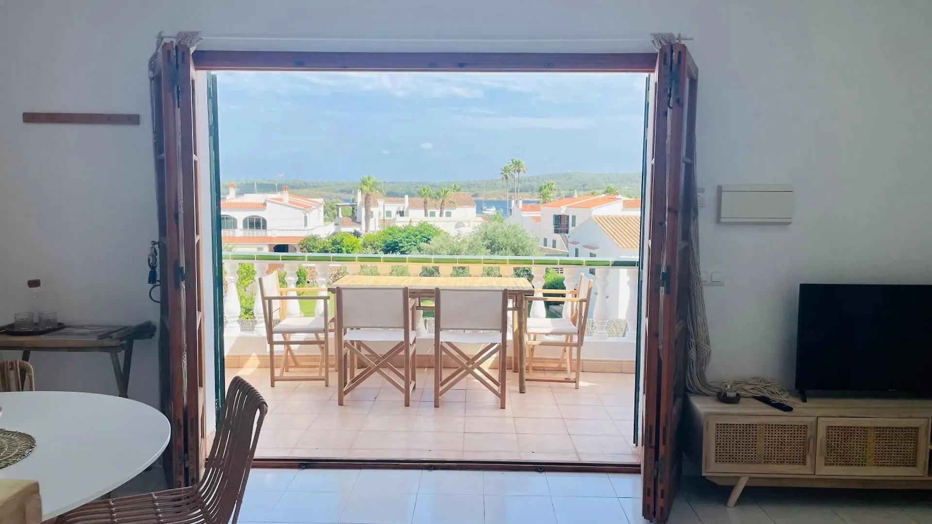 Cosy Apartment With Views And Pool Fornells